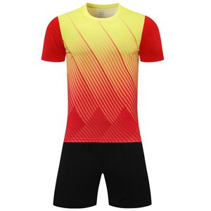 Форма футбольная 6204 Red/Yellow М (160-165 см) Larsen 367920