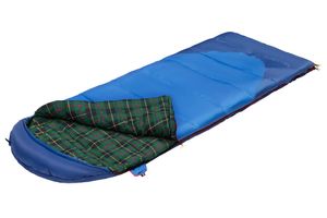 Компактный летний спальный мешок-одеяло Alexika Summer Compact Plus 9268