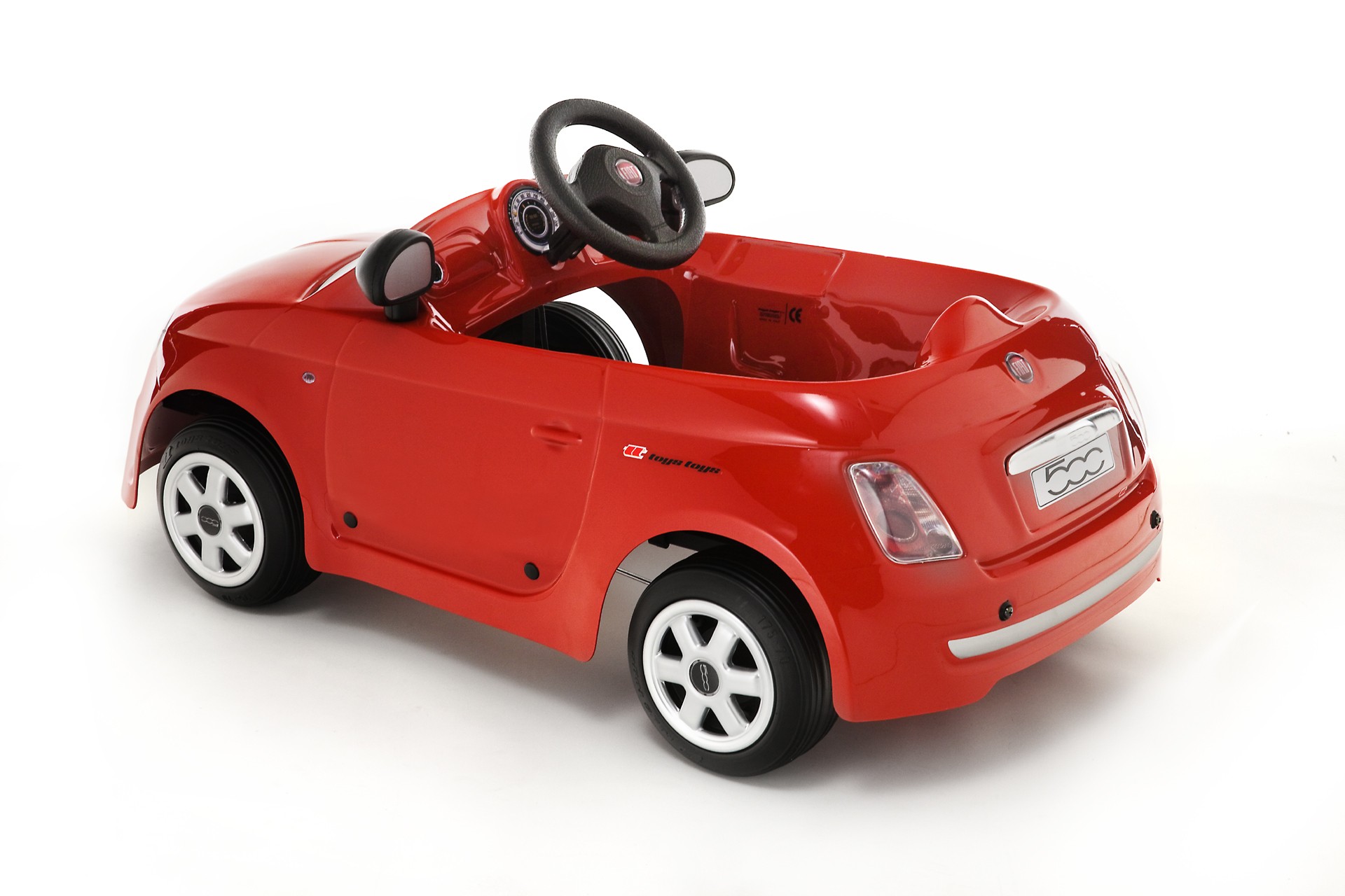 Toy машина. Fiat 500 Toy. Детская Электромашина Fiat 500. Машинка педальная Toys Toys. Педальная машина Альфа Ромео.