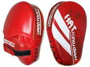 Лапа боксёрская изогнутая HARD TOUCH. Цвет: красный. GETSPORT 00795