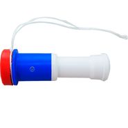 Дудки, трещётки, флаги, ладони