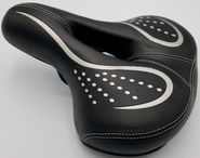 Седло AZ-6056, 255х200мм, с отверстием КИТАЙСКИЕ ПРОИЗВОДИТЕЛИ ZTB20858