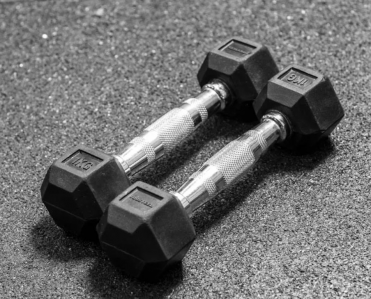 Гантель гексагональная Yousteel 1 кг, обрезиненная, черный